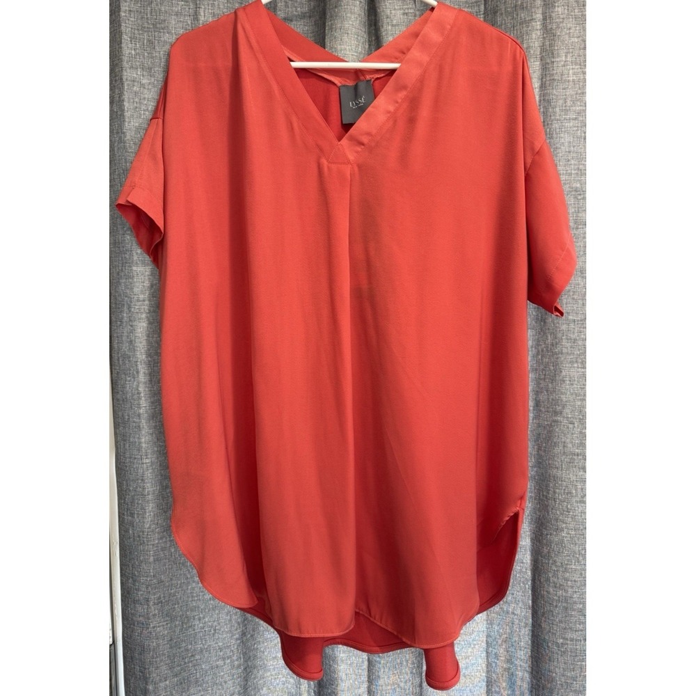 Lysse New York Front/Back V Neck SS Blouse Womans Size XL Dual Fabric NWT